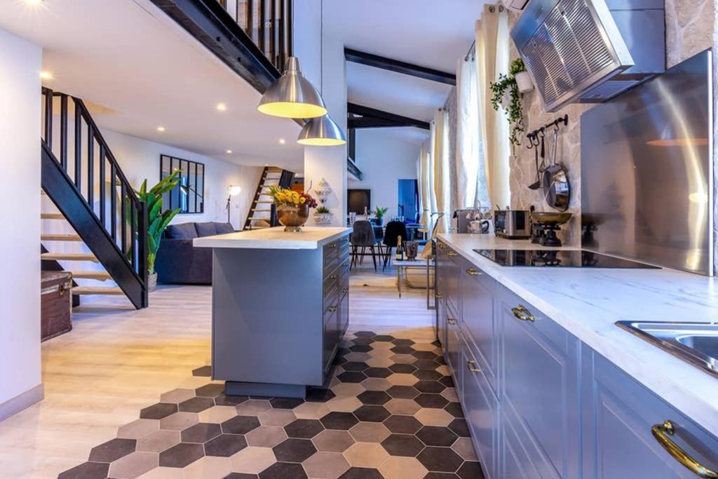 Apartment Penthouse Loft 5min Palais Des Festivals And Terrace View On Castle *